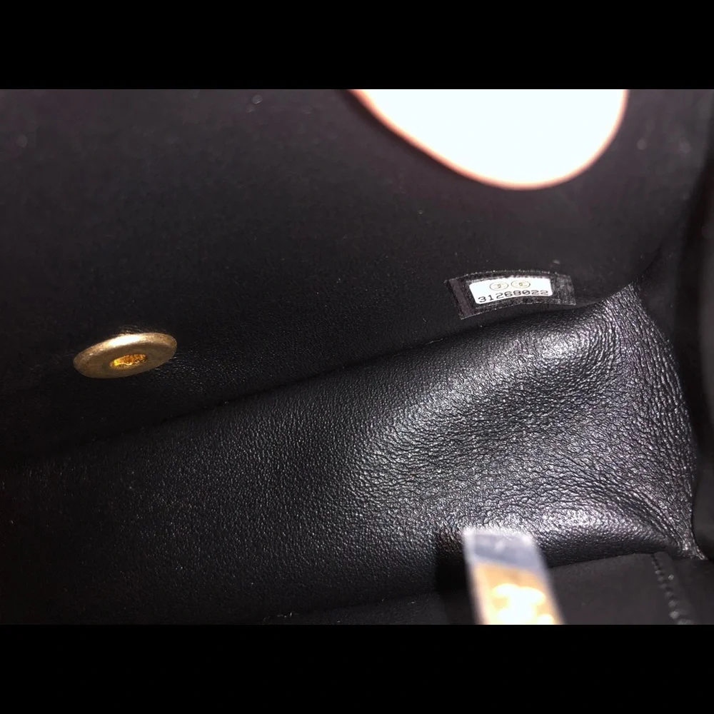 ❣️Final sale Authentic Chanel 21S Cavair Top Handle Mini Rectangular❣️ - Picture 13 of 14
